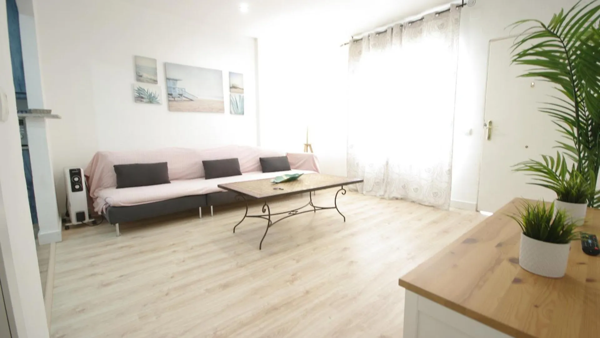 Livingtarifa Apartamento Guacamayo 0*, 타리파