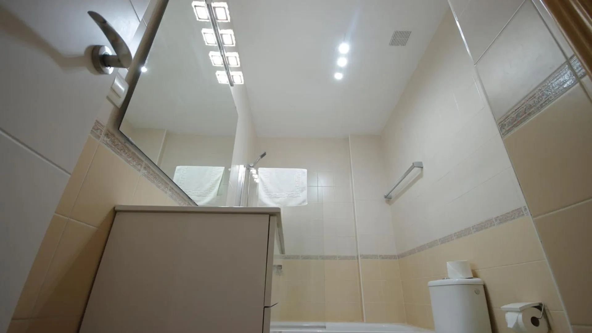 Livingtarifa Apartamento Guacamayo 0*, 타리파 스페인
