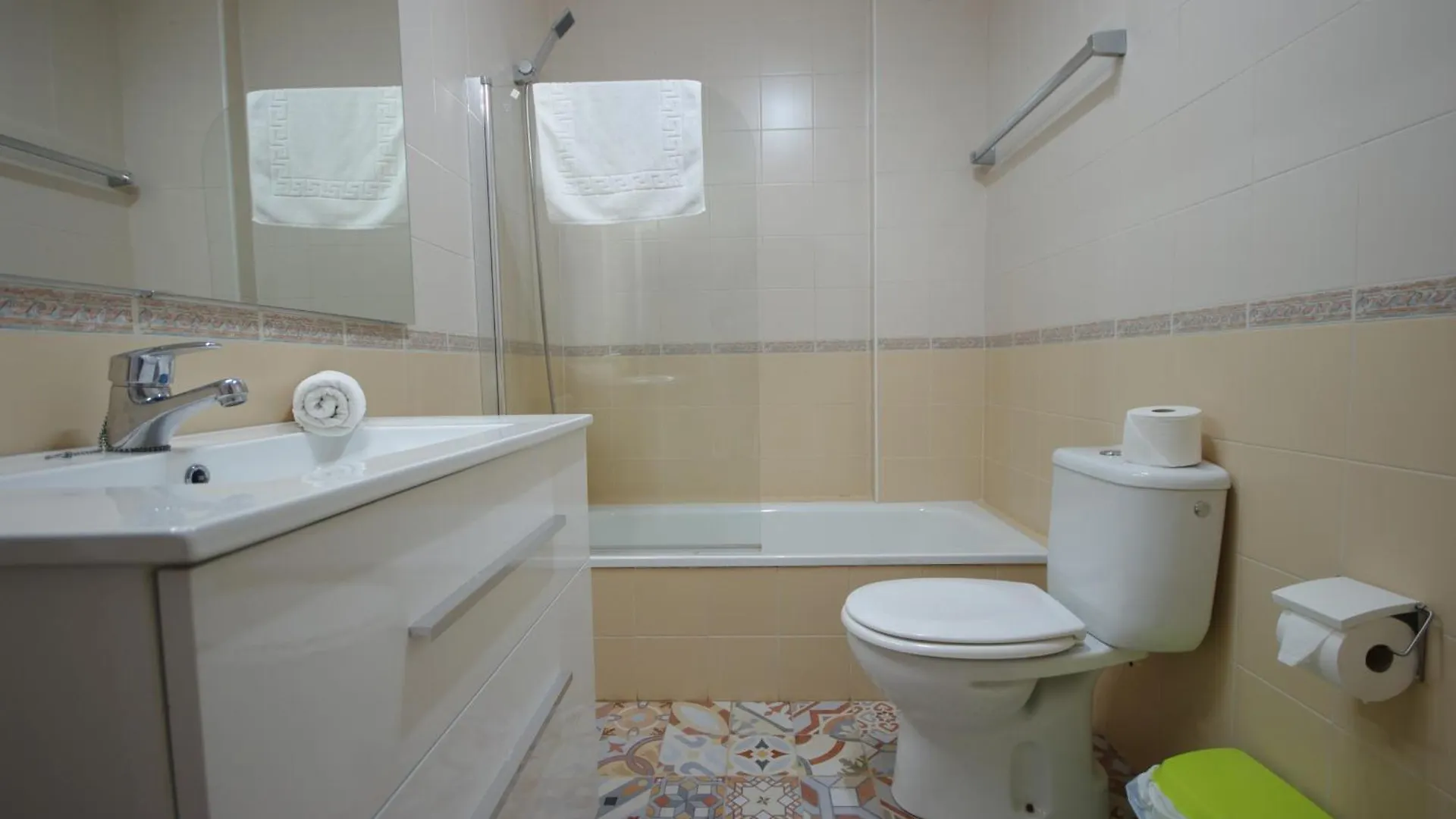 Livingtarifa Apartamento Guacamayo 아파트